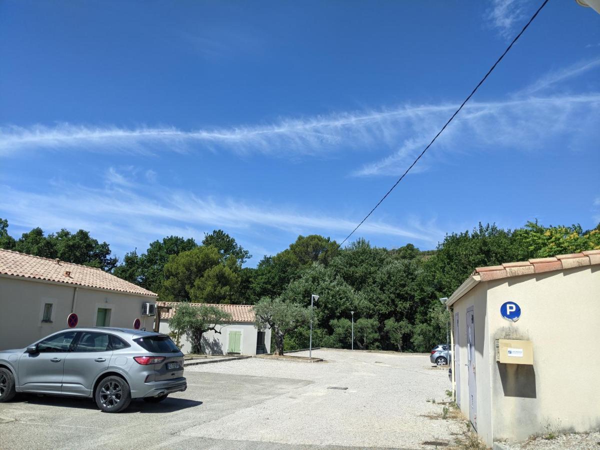 Maisonnette Dans Domaine Avec Piscine A Nyons, Pays Des Olives Εξωτερικό φωτογραφία