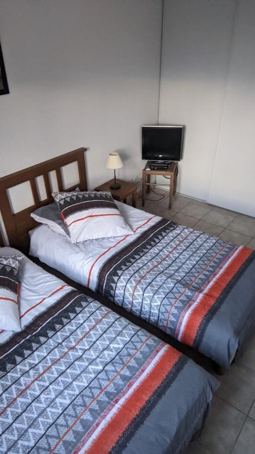 Maisonnette Dans Domaine Avec Piscine A Nyons, Pays Des Olives Εξωτερικό φωτογραφία